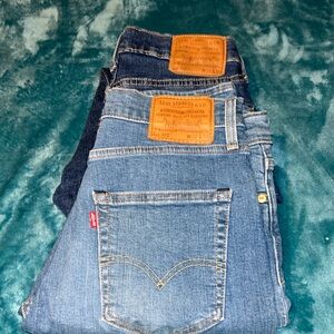 LEVI’S jeans
